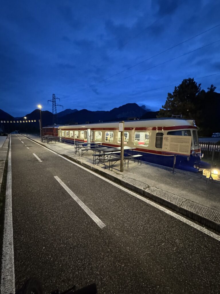 Vagone ristorante a Resiutta, nella pista ciclabile Alpeadria